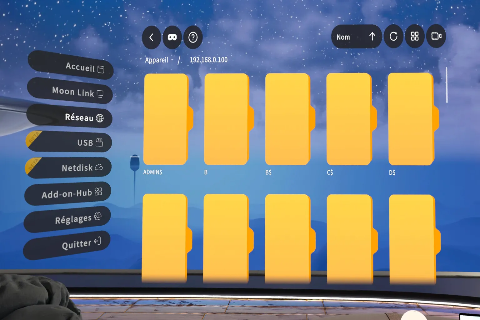 Interface Moon VR affichant les dossiers partagés d’un PC via le réseau SMB, avec plusieurs lecteurs visibles dans le casque.