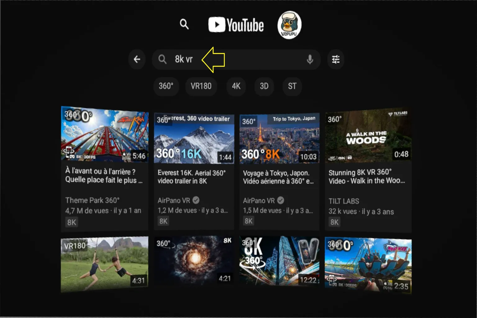 Résultats de recherche « 8k vr » dans YouTube VR, avec des vidéos à 360 degrés sur Tokyo, l’Everest et des montagnes russes.