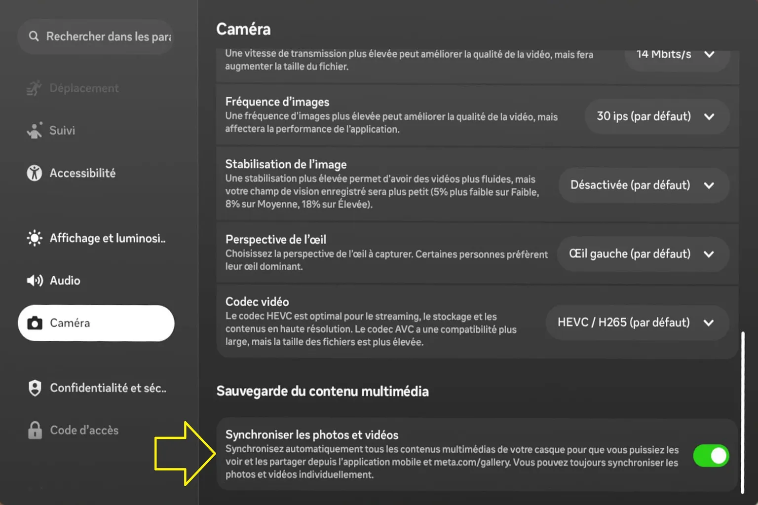 Paramètres Caméra du Meta Quest avec l’option de synchronisation automatique des photos et vidéos activée.
