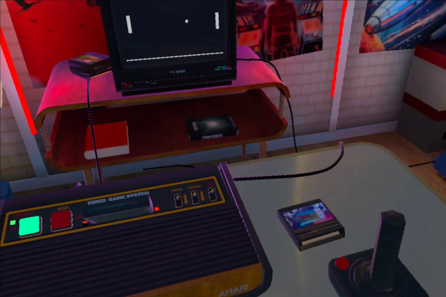 復古 Atari 2600 主機正在跑最原始的彈球遊戲，旁邊的卡帶像傳家寶一樣放著