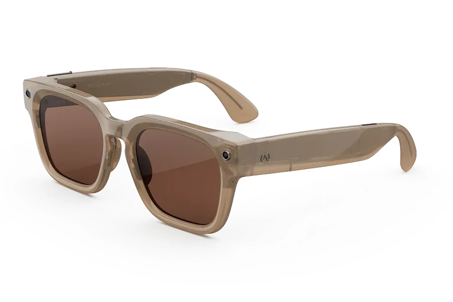 Meta Glasses Fury：サンドストーンのフレーム、ダークアンバーのレンズ